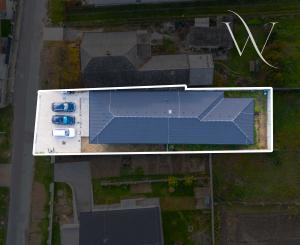 Praktický 3-izbový byt na predaj – Veľký Grob, 89 m², terasa, pozemok, parkovanie