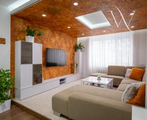 Na prenájom  zariadený 3-izbový byt na Bulvári v Žiline