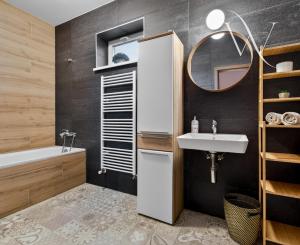 Samostatne stojaci 4-izbový rodinnný dom - ihneď voľný