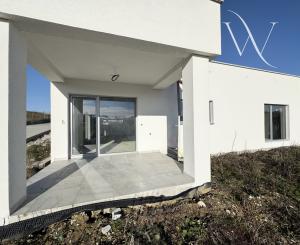 Na predaj rodinný dom s garážou - novostavba Bitarová