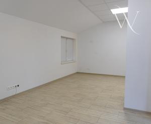 Predaj modernej polyfunkčnej haly s administratívnou budovou, v atraktívnej priemyselnej zóne Bratislava IV – Lamač