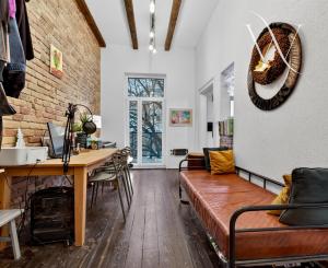 Štýlový 1-izbový byt s terasou BA-Staré mesto