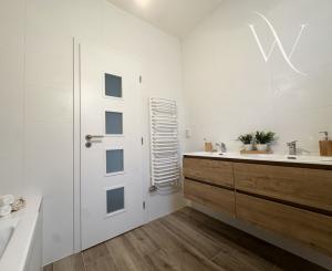 Na predaj moderný 4-izbový bungalov v obci Príbovce - hneď k nasťahovaniu