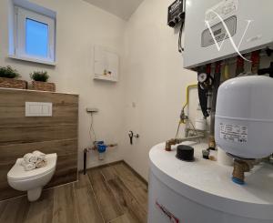 Na predaj moderný 4-izbový bungalov v obci Príbovce - hneď k nasťahovaniu