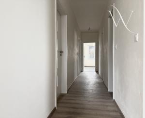 Na predaj moderný 4-izbový bungalov v obci Príbovce - hneď k nasťahovaniu