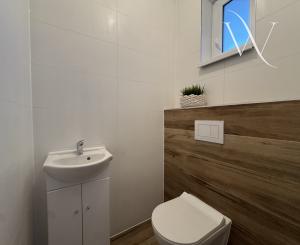 Na predaj moderný 4-izbový bungalov v obci Príbovce - hneď k nasťahovaniu