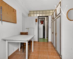 Flexibilný firemný priestor 226 m² – kancelárie, showroom, sklad, parkovanie