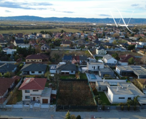 Na predaj pozemok na výstavbu rodinného domu – Ivanka pri Dunaji, časť Farná (okres Senec)