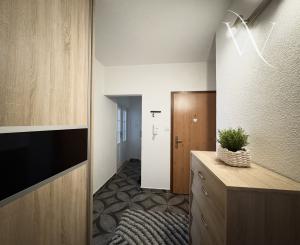 Na prenájom 4-izbový zariadený byt s balkónom v KNM