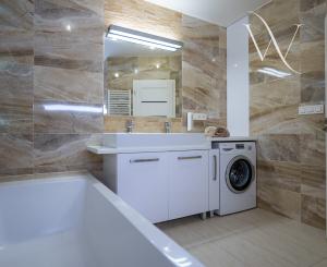 Na prenájom  zariadený 3-izbový byt na Bulvári v Žiline