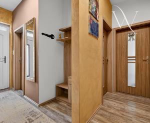 NA PREDAJ zariadený 3iz byt s veľkorysou záhradou a terasou✅