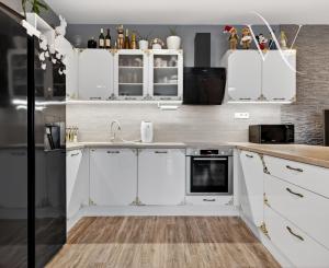 NA PREDAJ zariadený 3iz byt s veľkorysou záhradou a terasou✅