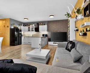 NA PREDAJ zariadený 3iz byt s veľkorysou záhradou a terasou✅