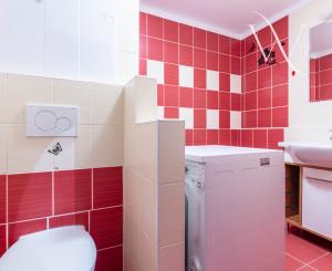 Priestranný 3- izbový byt vo vynikajúcej lokalite na predaj, Senec- Kollárova ulica