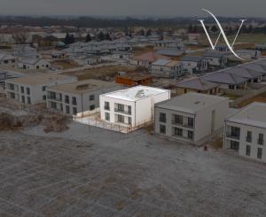 Veľkometrážny 2-izbový byt v novostavbe so záhradkou na predaj, Cífer-Pác