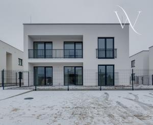 Veľkometrážny 2-izbový byt s balkónom v novostavbe na predaj, Cífer-Pác