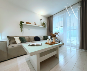 Na predaj pekný 3 izbový byt s predzáhradkou, terasou a park. státim - Martin