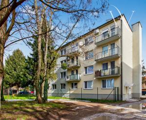 Bernolákovo, okr. SC - NA PREDAJ - plnohodnotný 2-izbový byt kúsok od priameho centra