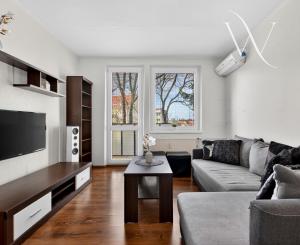 Bernolákovo, okr. SC - NA PREDAJ - plnohodnotný 2-izbový byt kúsok od priameho centra