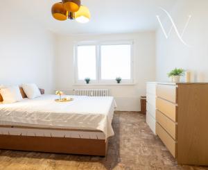 Na predaj 2 izbový byt v Petržalke