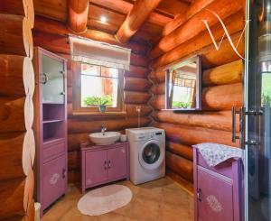 Luxusný nízkoenergetický zrub Podzámčok pri Zvolene – súkromie, príroda a pozemok 11 000 m²