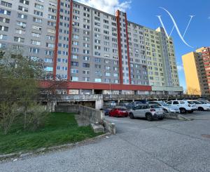 Svetlá garsónka s balkónom, 11/12 posch. – prenájom