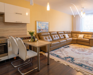 Na predaj 2 izbový byt v Bratislave-Slnečnice