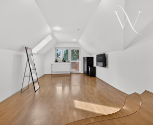 NA PREDAJ priestranný 6-iz Rodinný Dom v Stupave