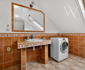 NA PREDAJ priestranný 6-iz Rodinný Dom v Stupave