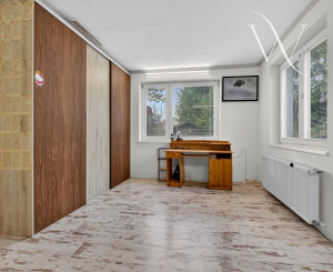 NA PREDAJ priestranný 6-iz Rodinný Dom v Stupave