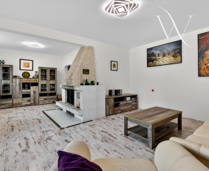 NA PREDAJ priestranný 6-iz Rodinný Dom v Stupave