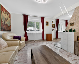 NA PREDAJ priestranný 6-iz Rodinný Dom v Stupave