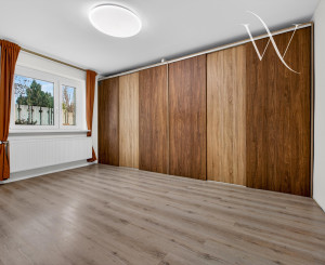 NA PREDAJ priestranný 6-iz Rodinný Dom v Stupave