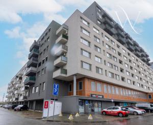 Na predaj velký 2 itbový byt v Bratislave -Petržalke , ul.Budatinska