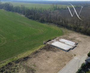 Na predaj dva praktické moderné 4-izbové domy v slepej uličke v obci Voderady