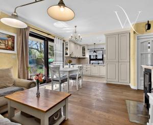 Štýlový rodinný dom vo vynikajúcej lokalite na predaj, Rovinka