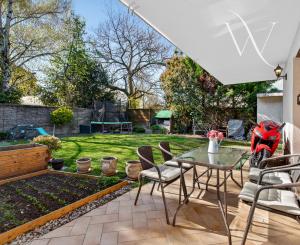 Štýlový rodinný dom vo vynikajúcej lokalite na predaj, Rovinka