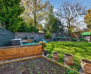 Štýlový rodinný dom vo vynikajúcej lokalite na predaj, Rovinka