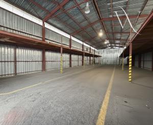 Na prenájom skladová hala s veľkorysým pozemkom v centre Žiliny