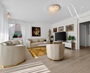 NA PREDAJ! 8 izbový dvojgeneračný poschodový rodinný dom v Tomášove