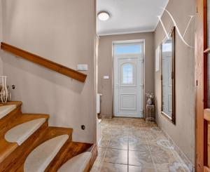 5 izbový rodinný dom Nová Dedinka na predaj, 1445 m2 pozemok