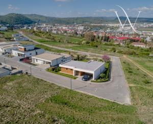 Na predaj stavebný pozemok s projektom – Zvolen Sarvaška