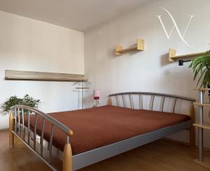 Na predaj 2,5-izbový byt s balkónom a záhradkou - Záriečie