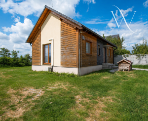 Na predaj 5-izbový dom s galériou a priestorom na podnikanie