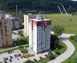 Na predaj 3-izbový zrekonštruovaný byt s loggiou - KNM