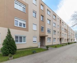 Príjemný 3-izbový byt vo výbornej lokalite na predaj – Svätoplukova ulica, Senec