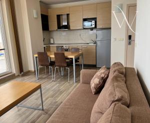 Na predaj apartmán -prvá línia  pri mori - Obzor, Bulharsko