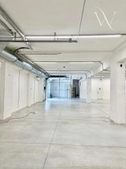 Na prenájom výrobno-skladový priestor  v Bratislave. - 930m2 - BRATISLAVA III. - Kramáre
