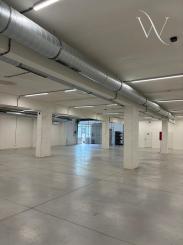 Na prenájom  priestor  v Bratislave. - 930m2 - BRATISLAVA III. - Kramáre