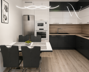Na predaj výnimočný 3-izbový byt s 94 m² predzáhradkou, parkovaním a možnosťou dvoch garáží v Dunajskej Strede